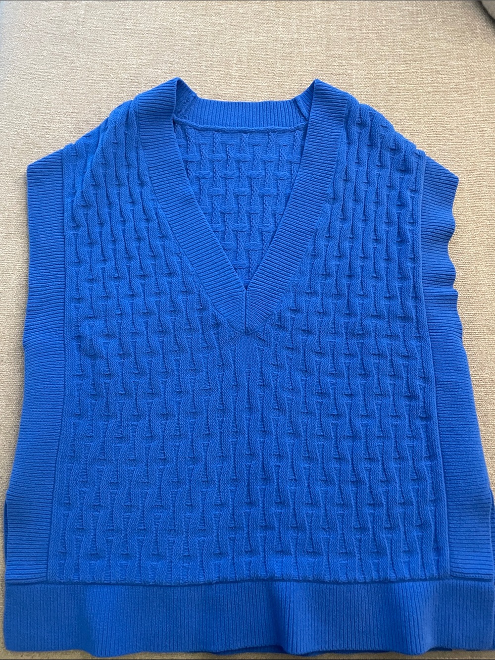 Lululemon Blue Cable-Knit V-Neck Sweater Vest - Women M oversized